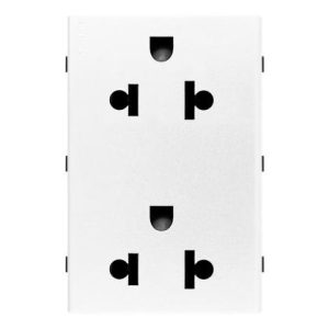 DADO TOMACORRIENTE DUPLEX UNIVERSAL CON TIERRA DE 3 MODULOS S17 BLANCO SINTHESI